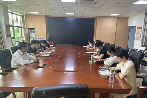 医学信息工程系召开重点工作推进会 统筹教学提质、抓好学科竞赛与实习就业